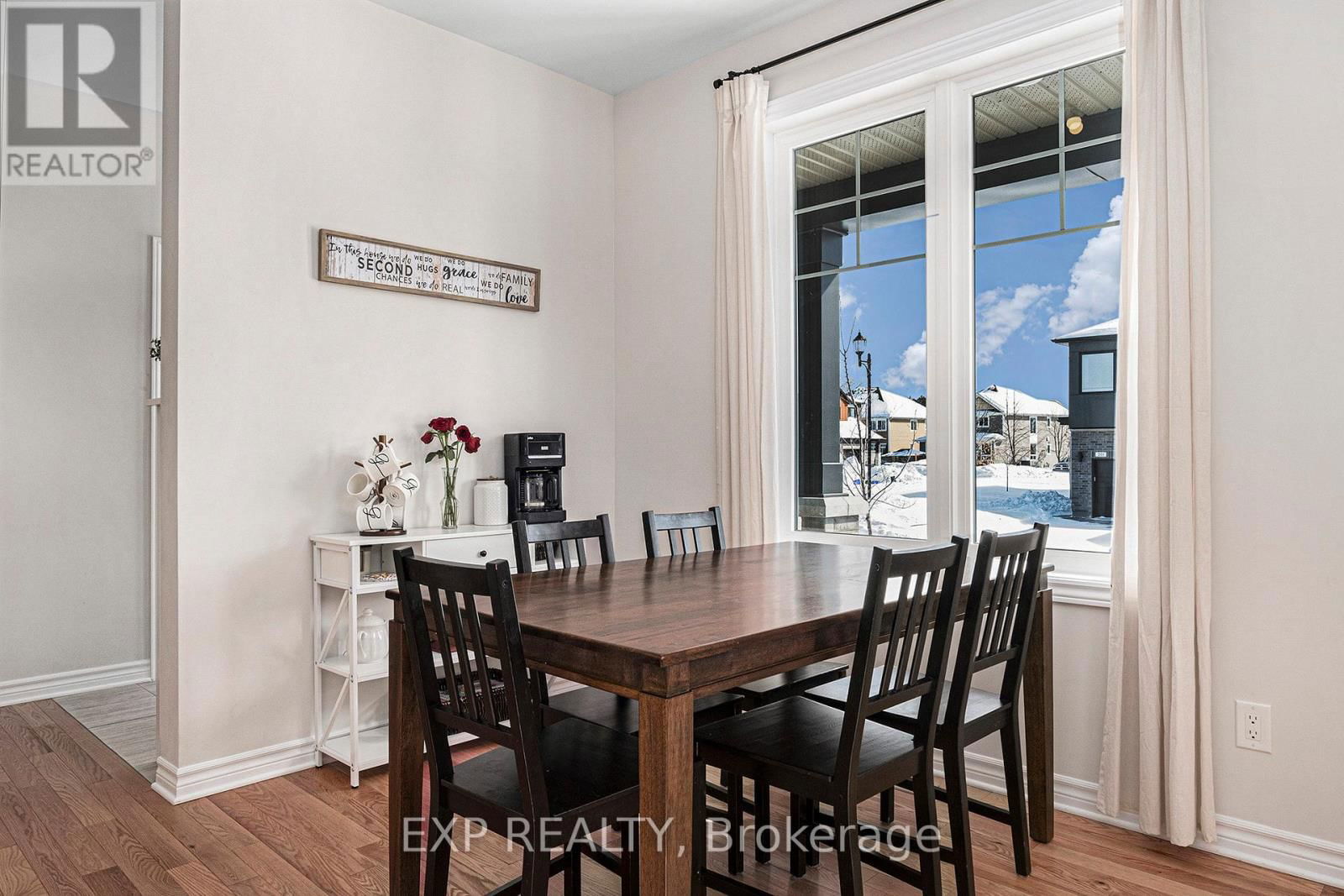 617 FISHER STREET Image 7