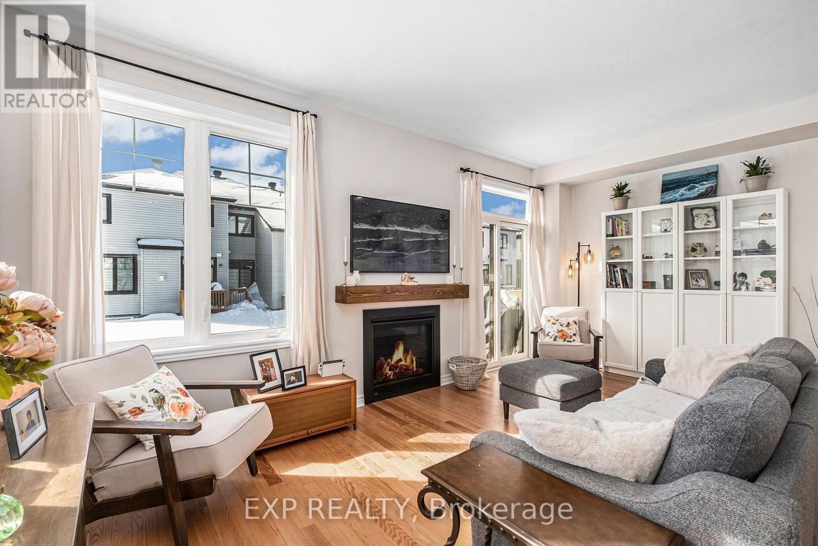 617 FISHER STREET Image 9