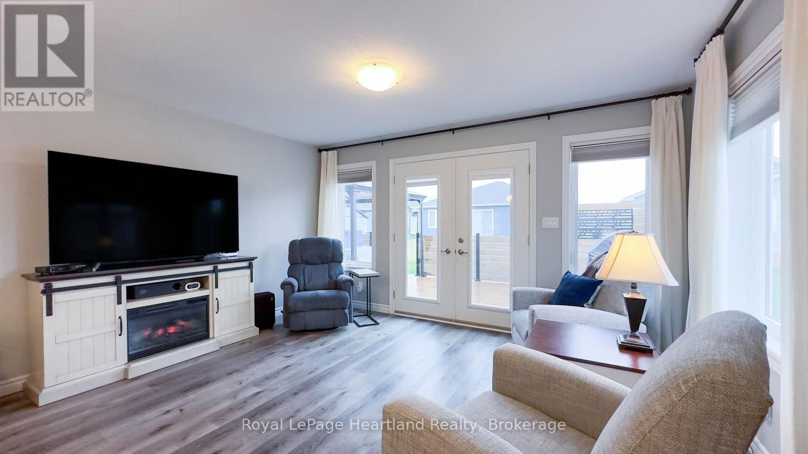 103 HURON HEIGHTS DRIVE Image 23
