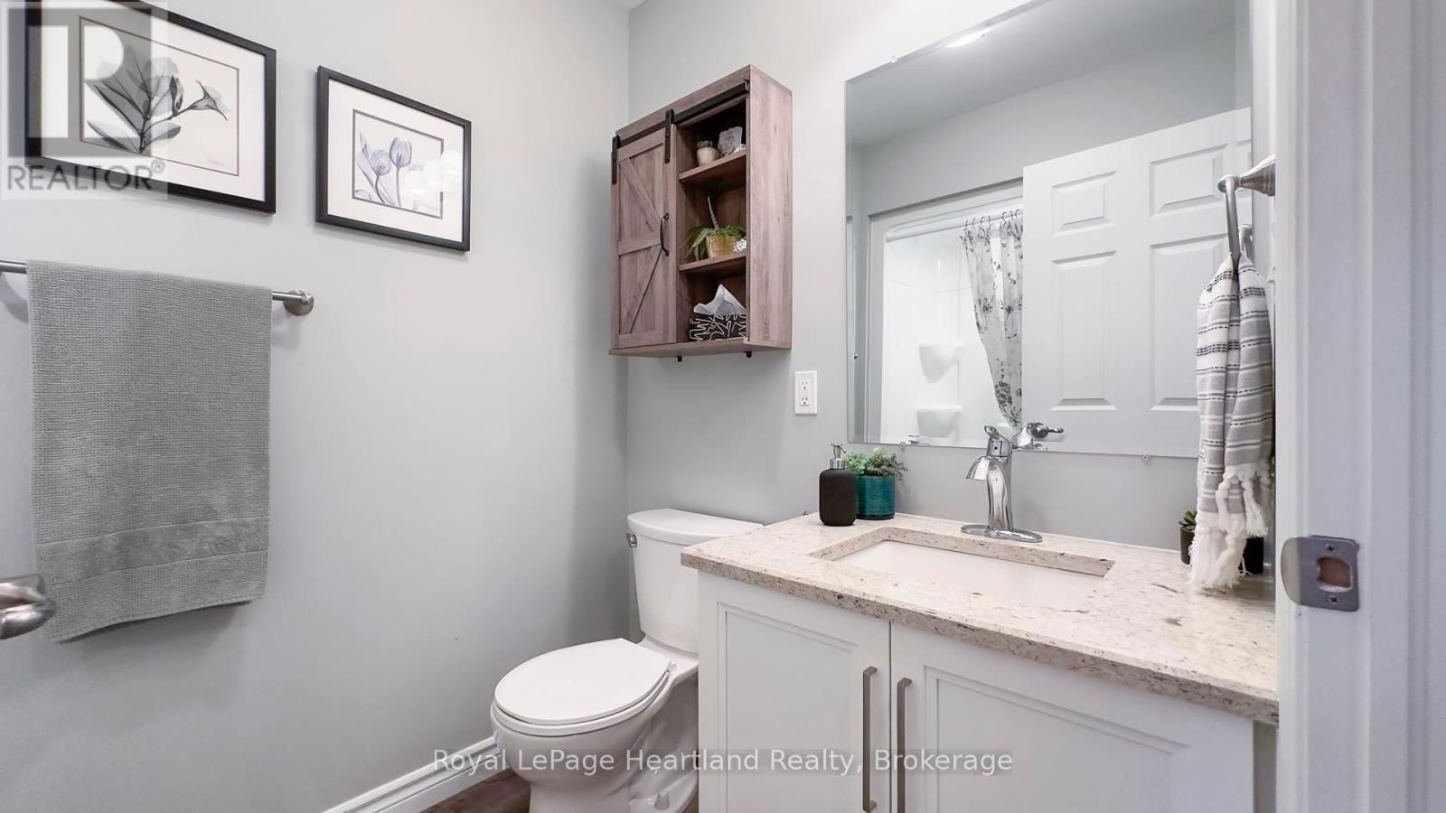 103 HURON HEIGHTS DRIVE Image 32