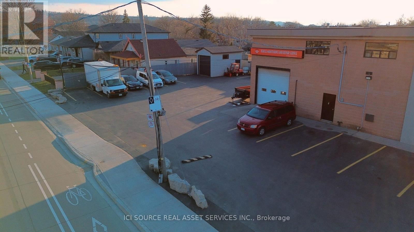 520 BARTON STREET Image 5