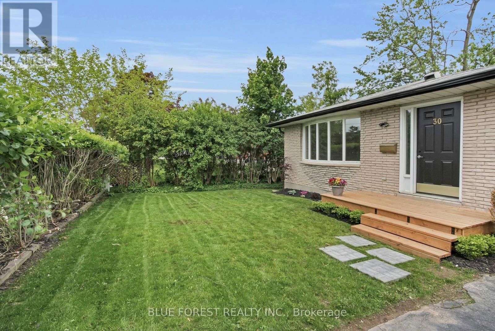 30 BASELINE ROAD EAST Image 3