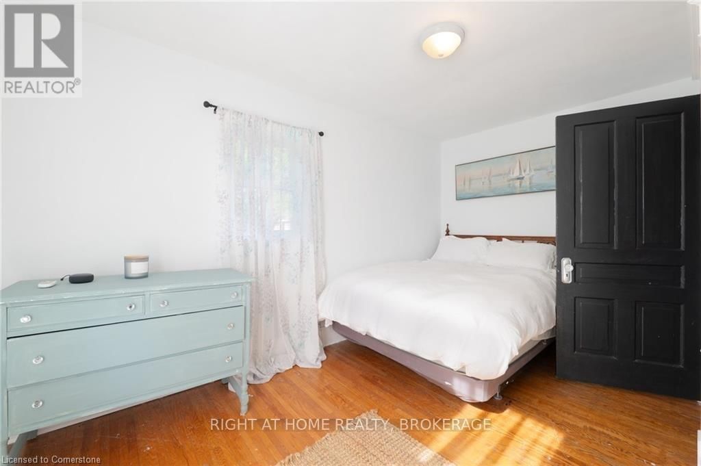 129 FOREST AVENUE Image 11