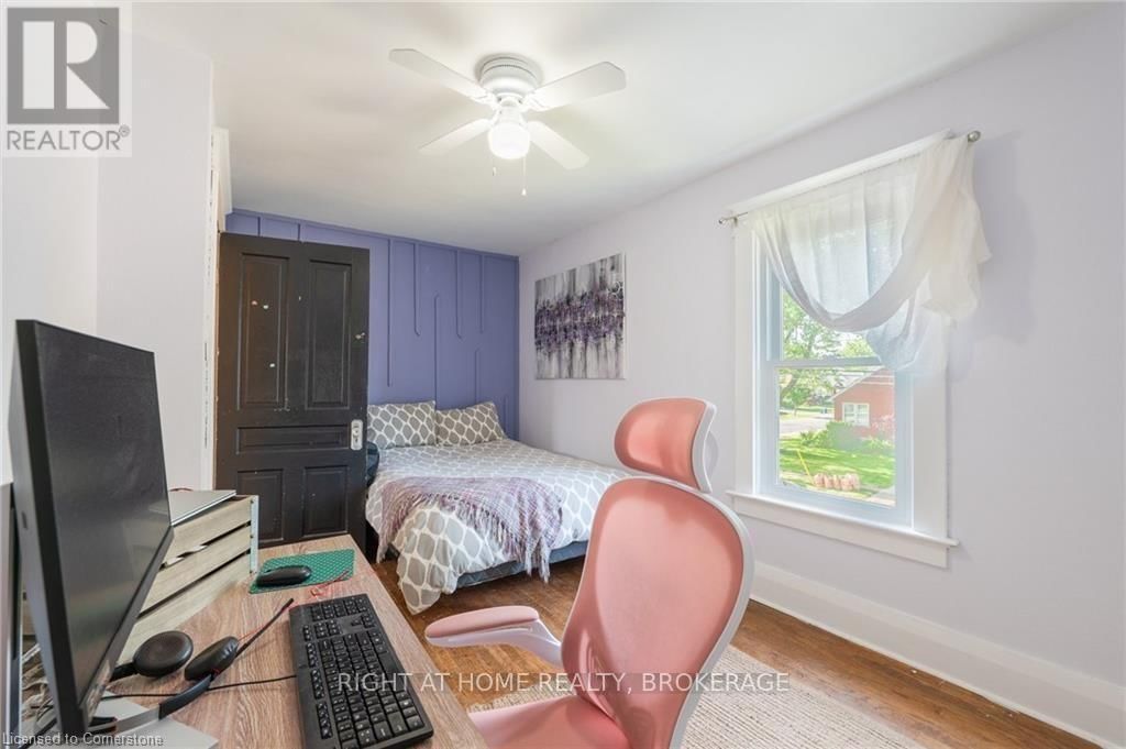 129 FOREST AVENUE Image 17