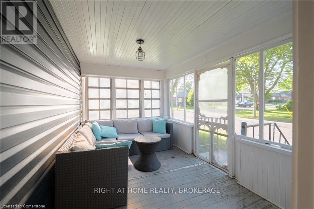 129 FOREST AVENUE Image 22