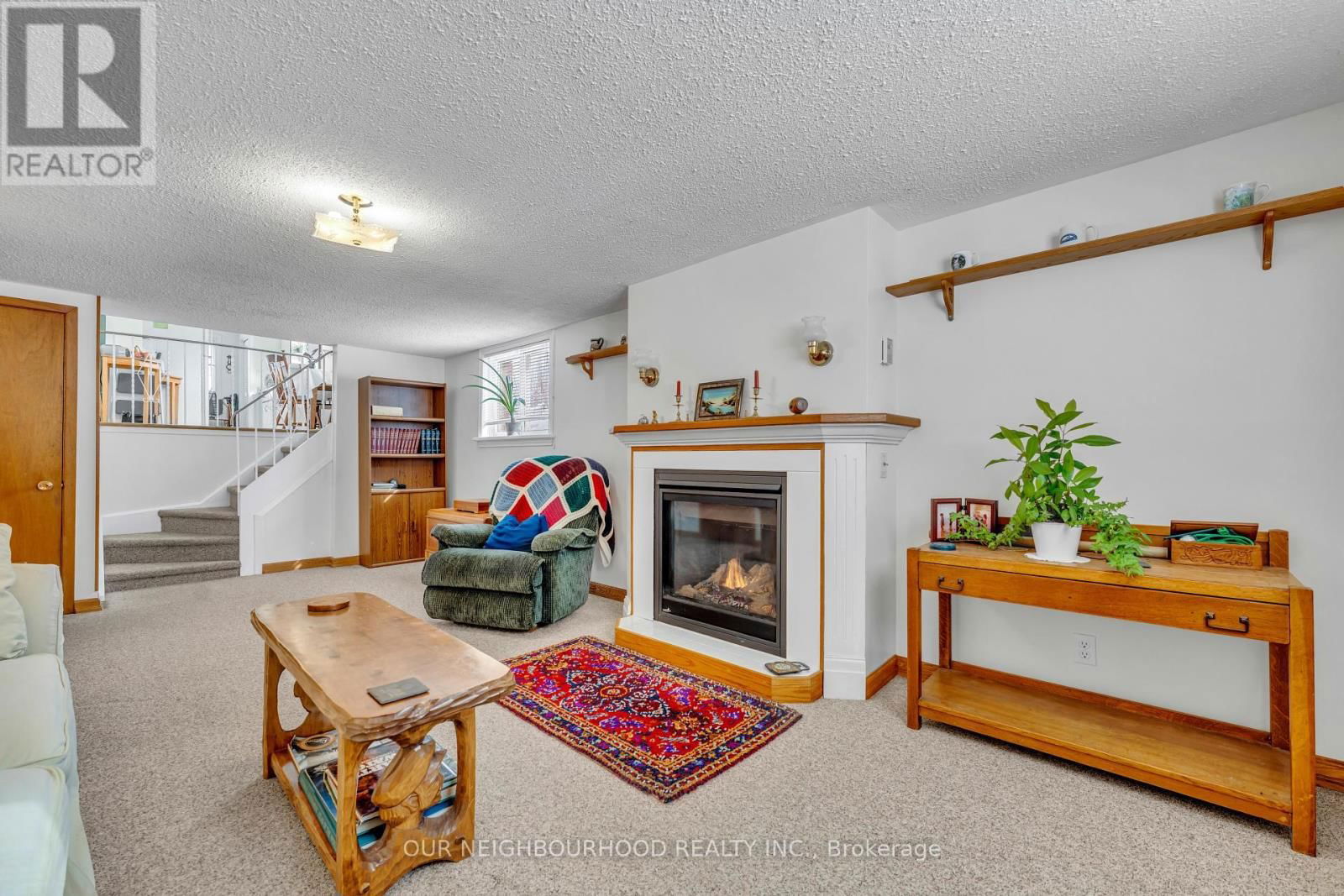 2 CALGARY ROAD Image 23