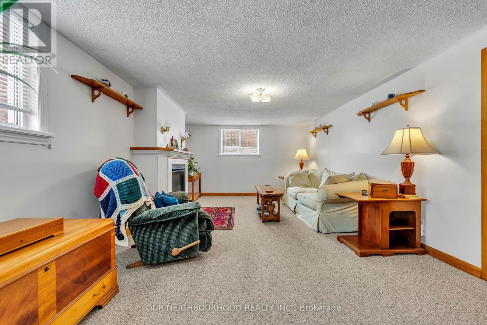 2 CALGARY ROAD Image 26