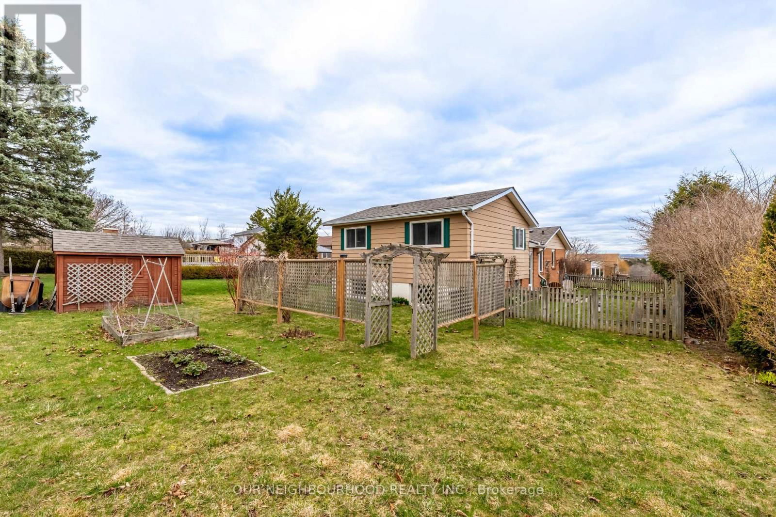2 CALGARY ROAD Image 39