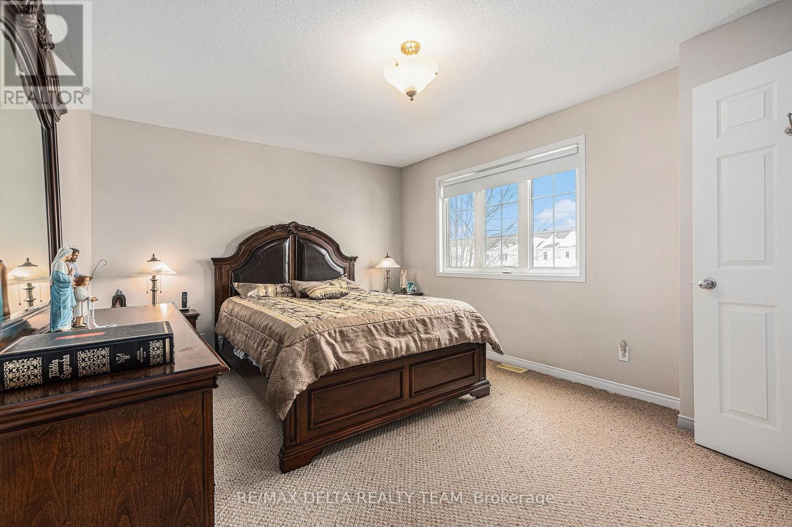 2581 RAYMOND STREET SOUTH Image 10