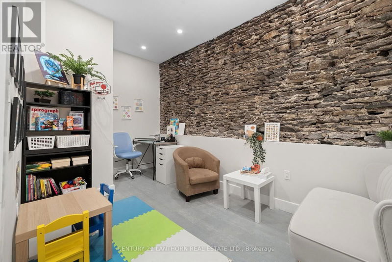 Tertiary Property View