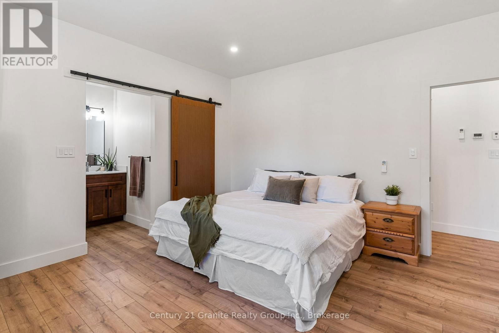 4324 DEEP BAY ROAD Image 23
