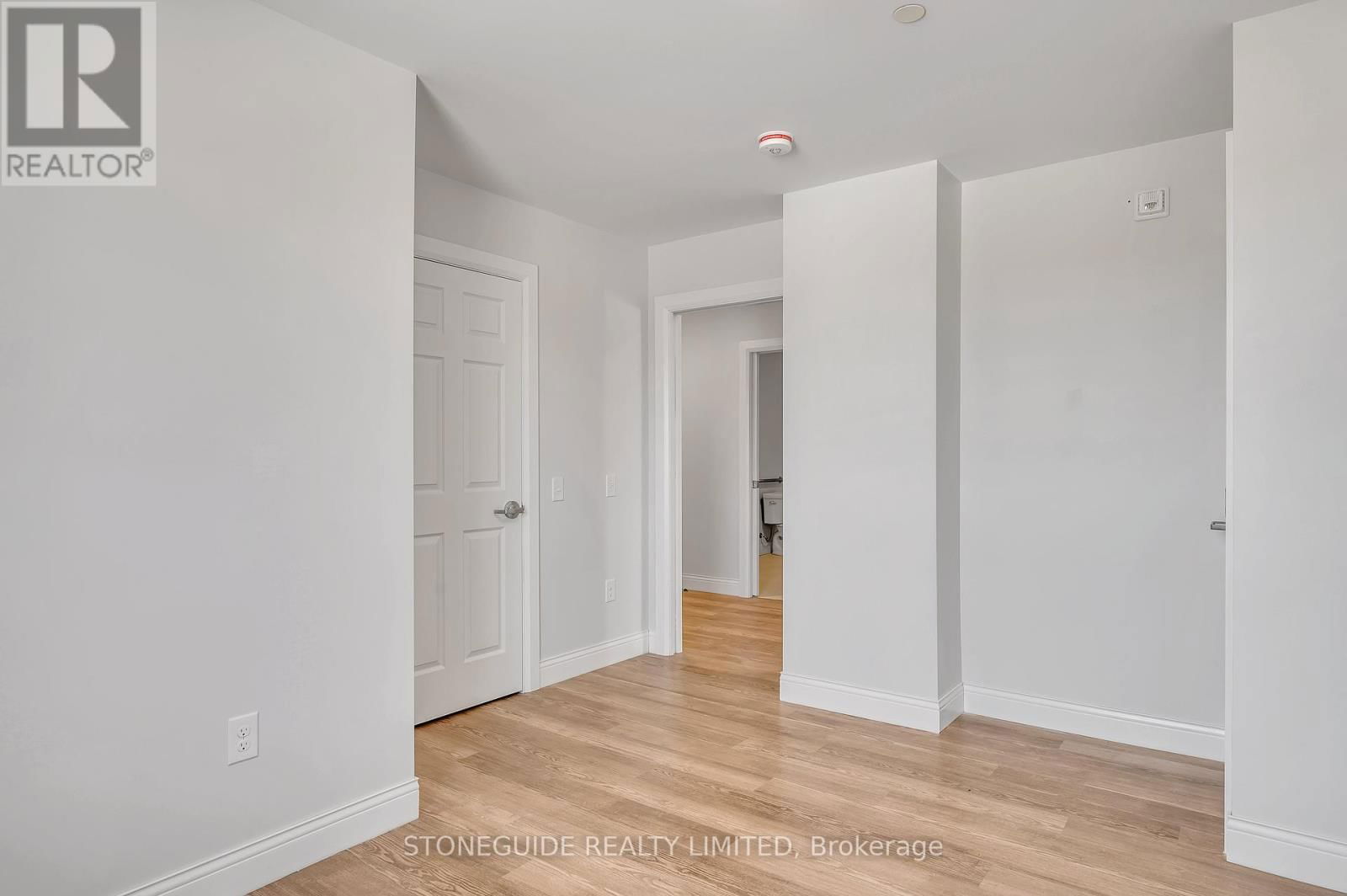 203 - 555 BONACCORD STREET Image 26