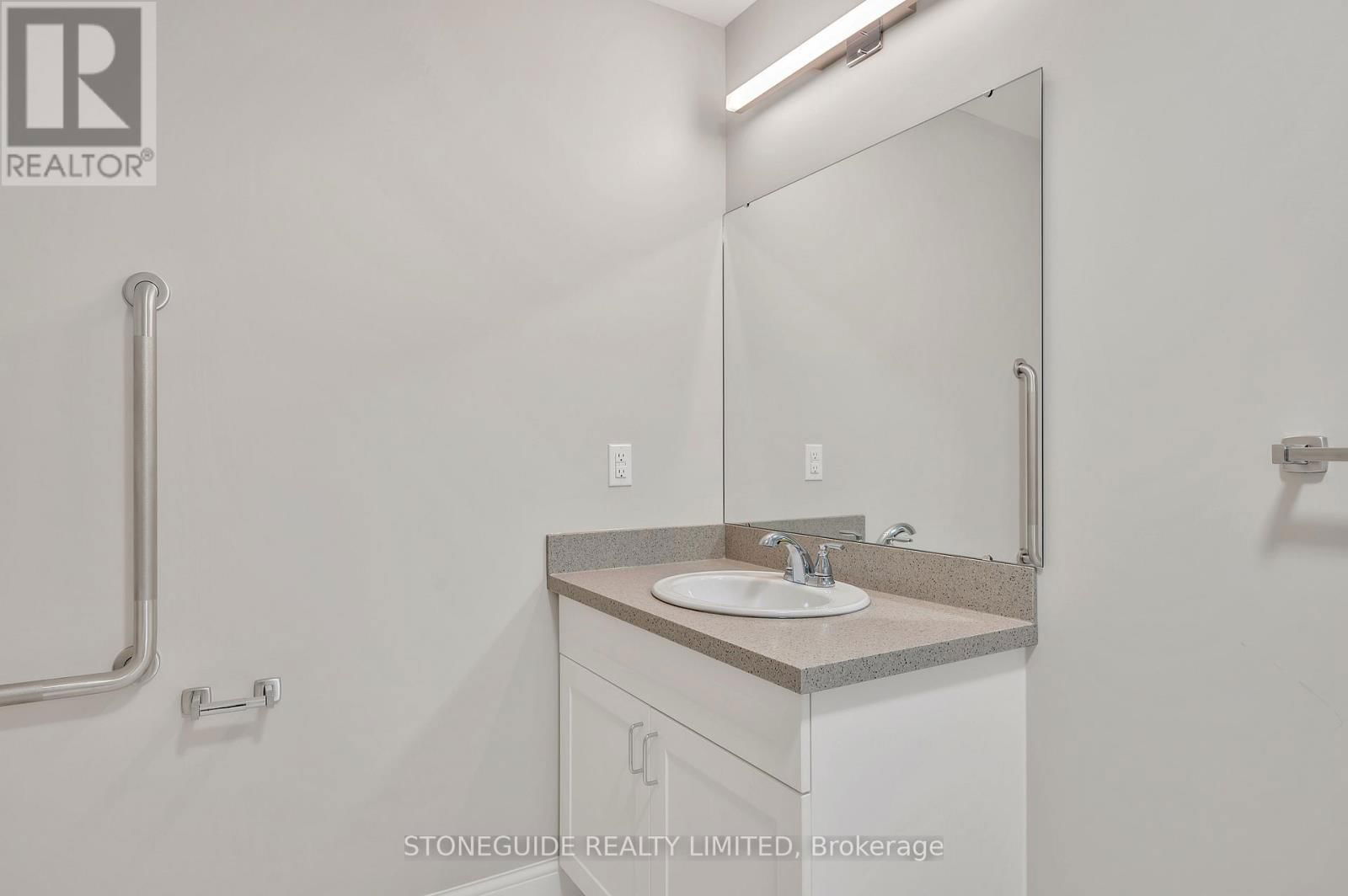 203 - 555 BONACCORD STREET Image 6
