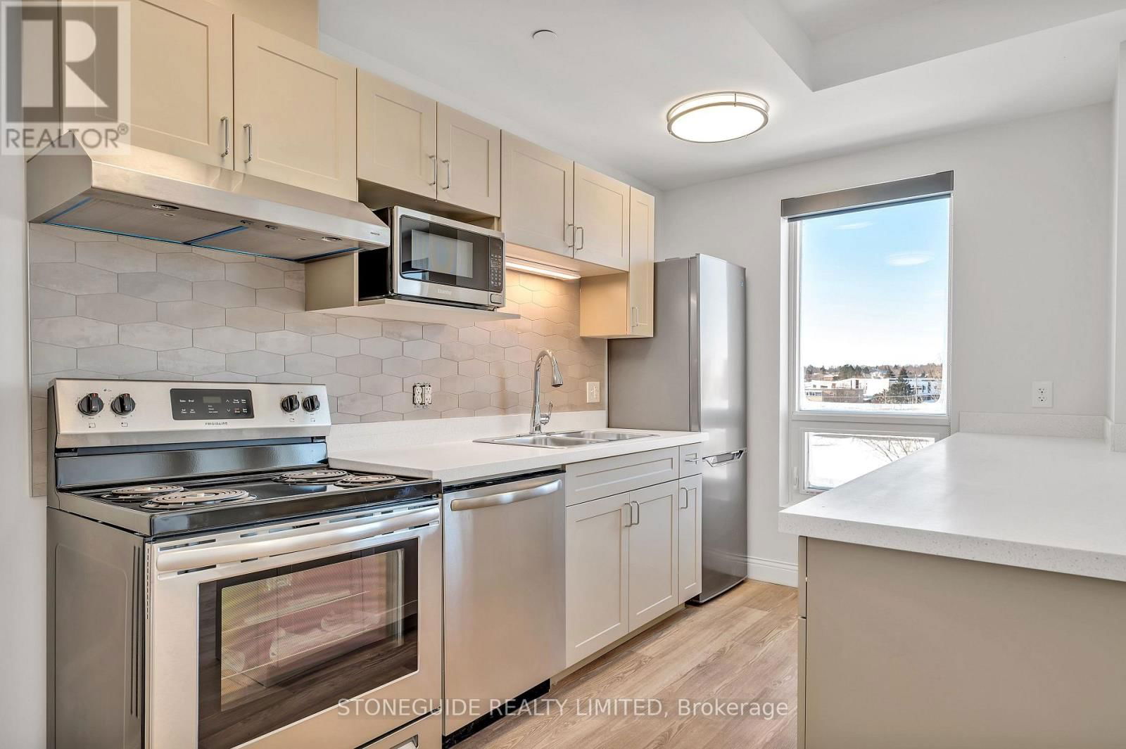 203 - 555 BONACCORD STREET Image 9