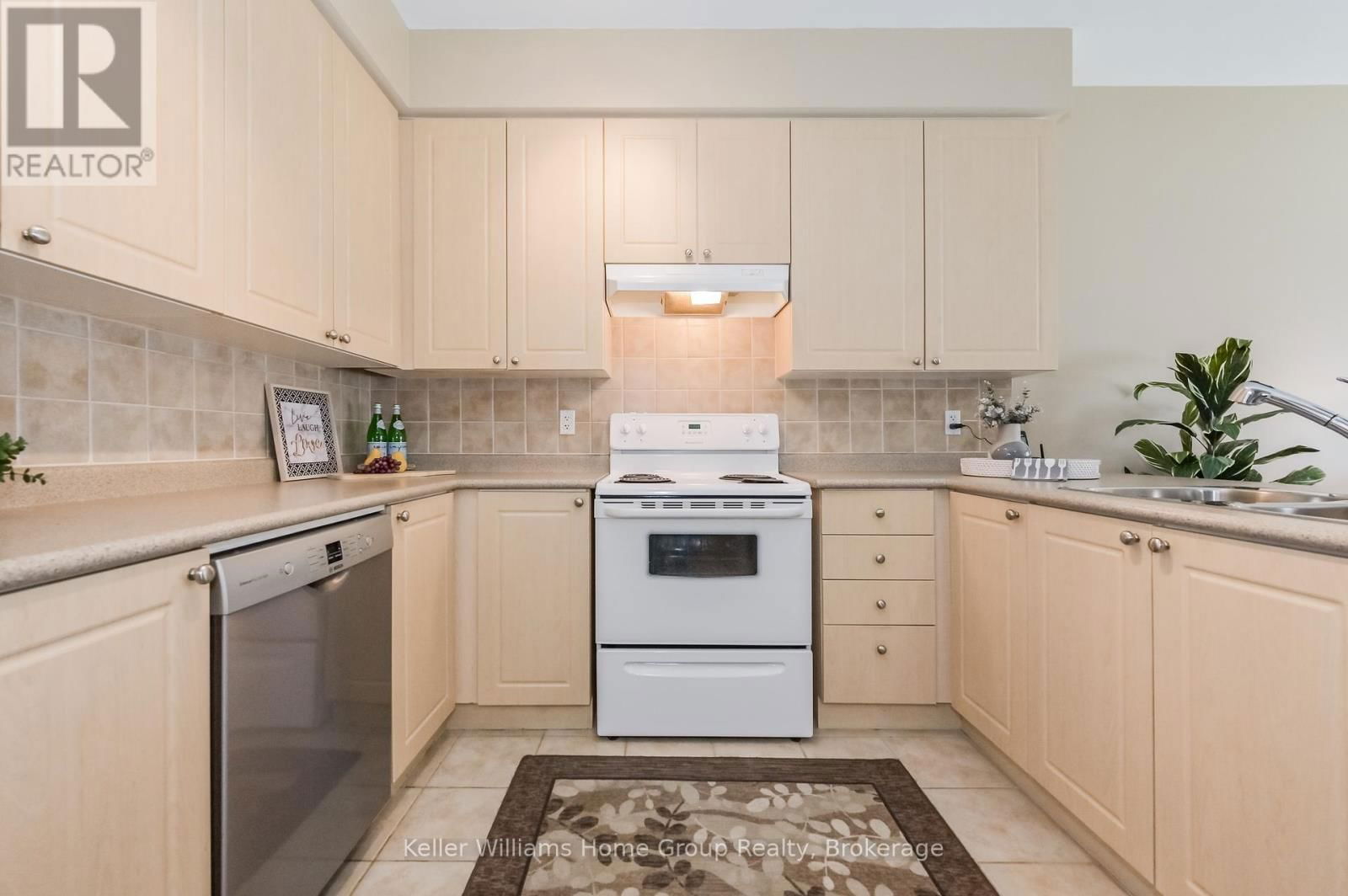 120 - 760 WOODHILL DRIVE Image 11