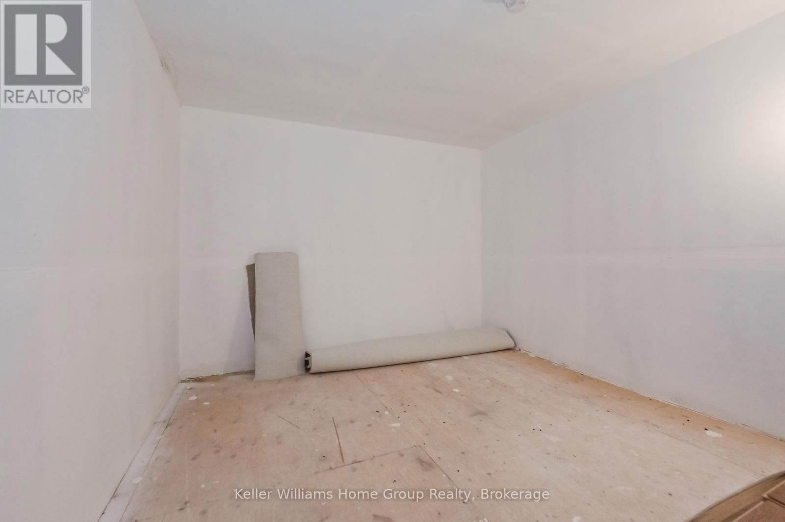 120 - 760 WOODHILL DRIVE Image 28