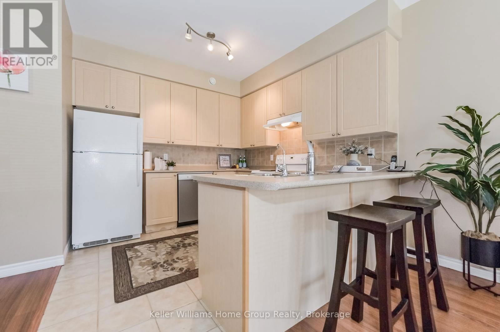 120 - 760 WOODHILL DRIVE Image 9