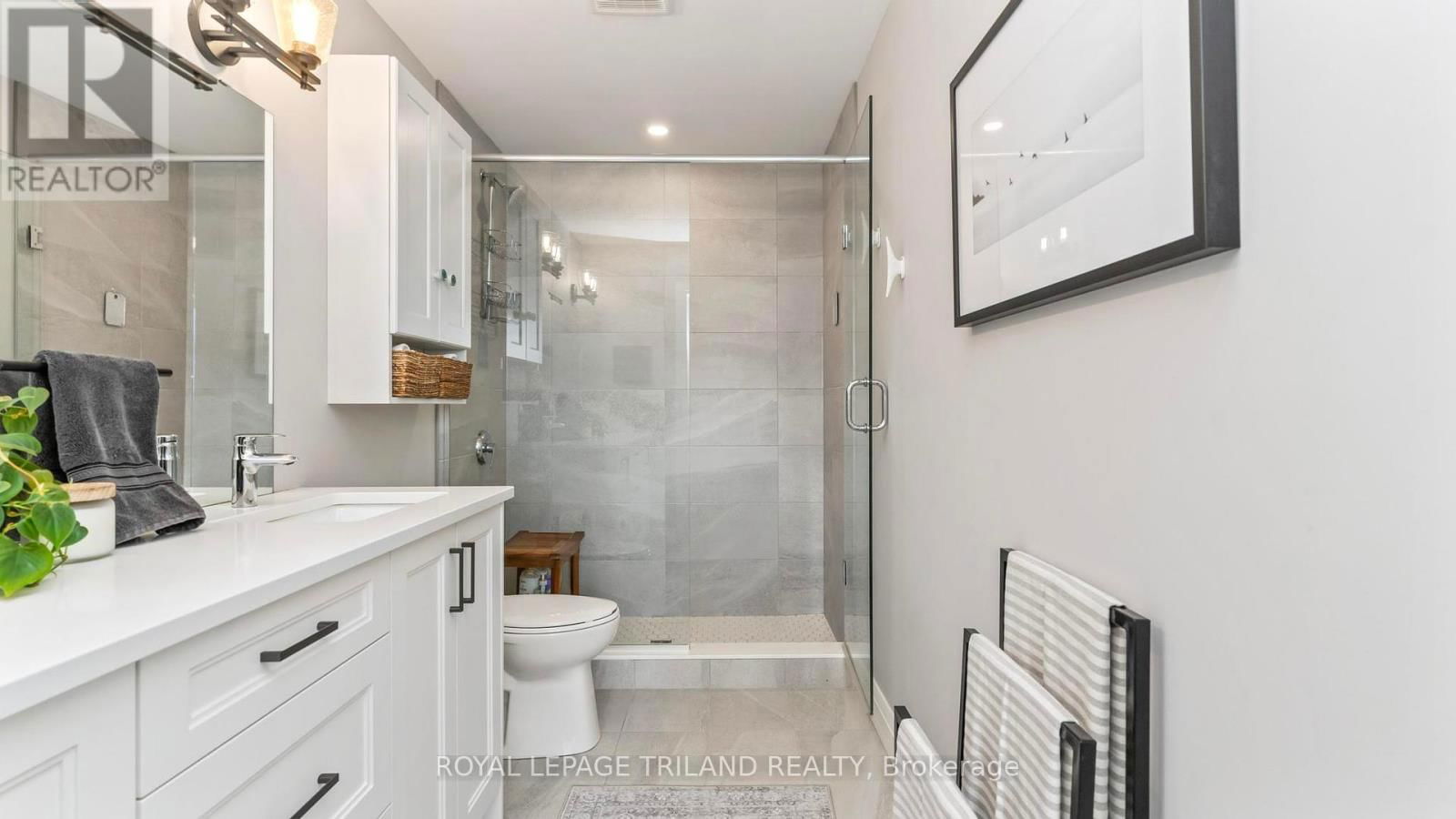 56 COMPASS TRAIL Image 15