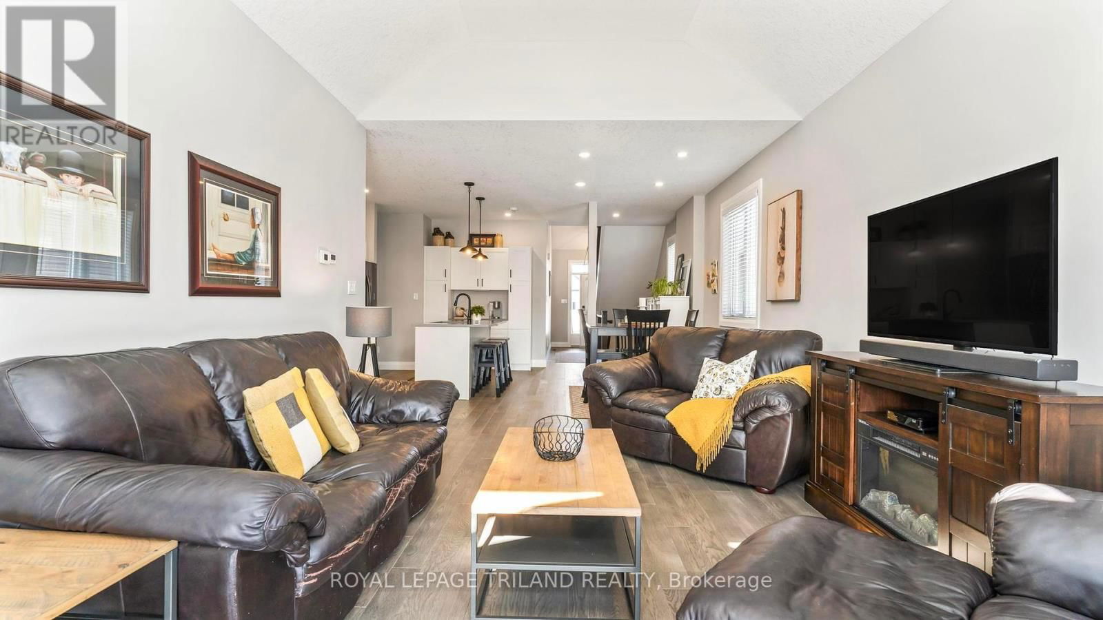 56 COMPASS TRAIL Image 8