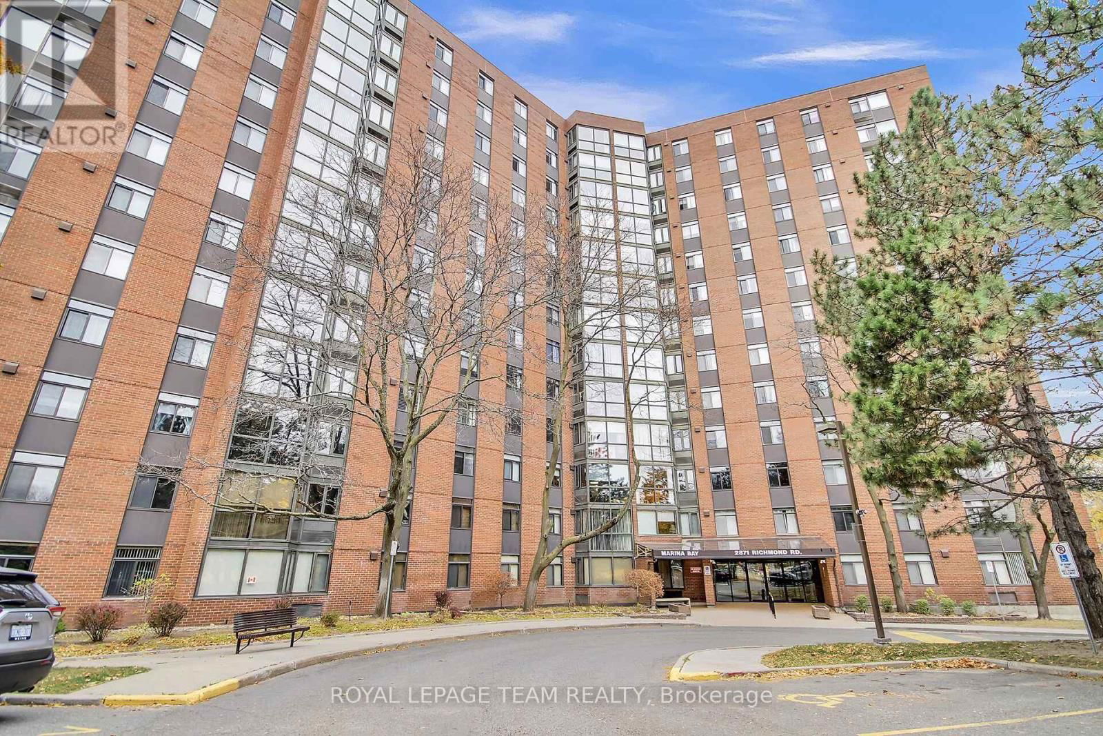 301 - 2871 RICHMOND ROAD Image 1