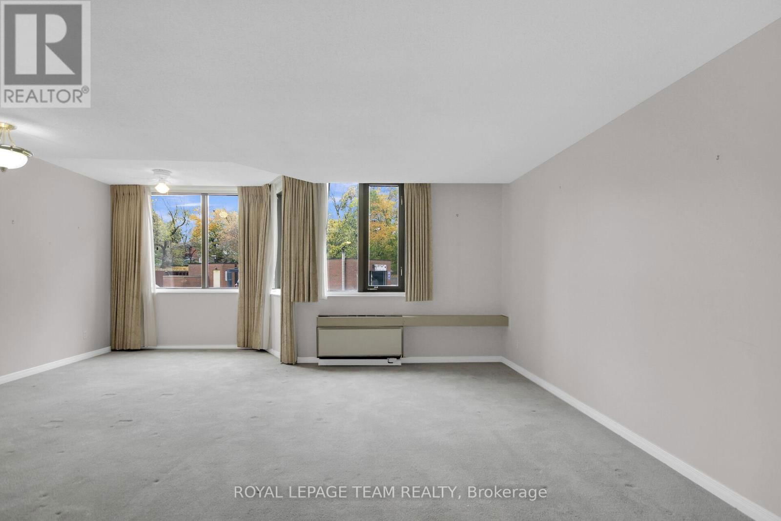 301 - 2871 RICHMOND ROAD Image 11