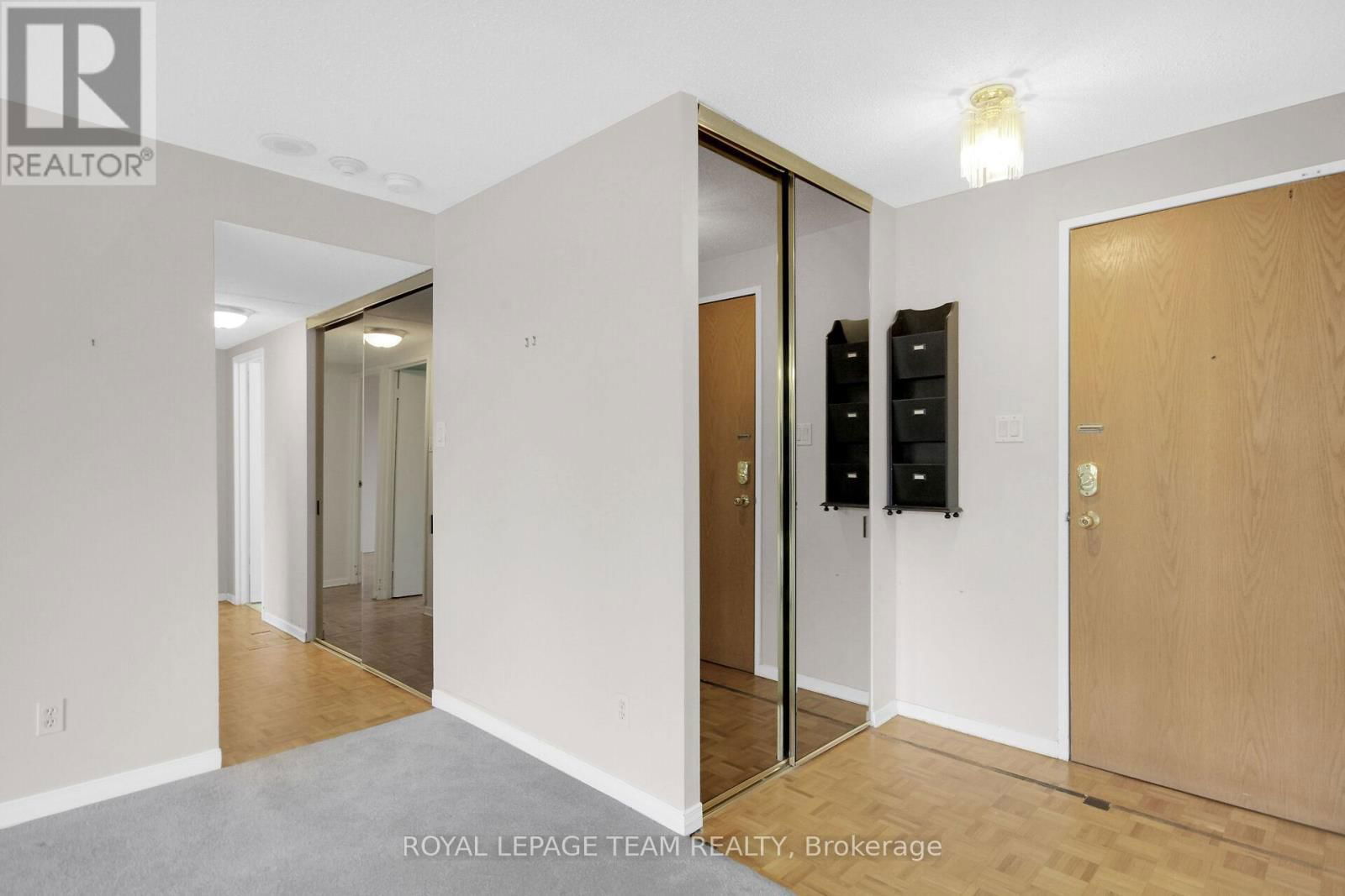 301 - 2871 RICHMOND ROAD Image 14