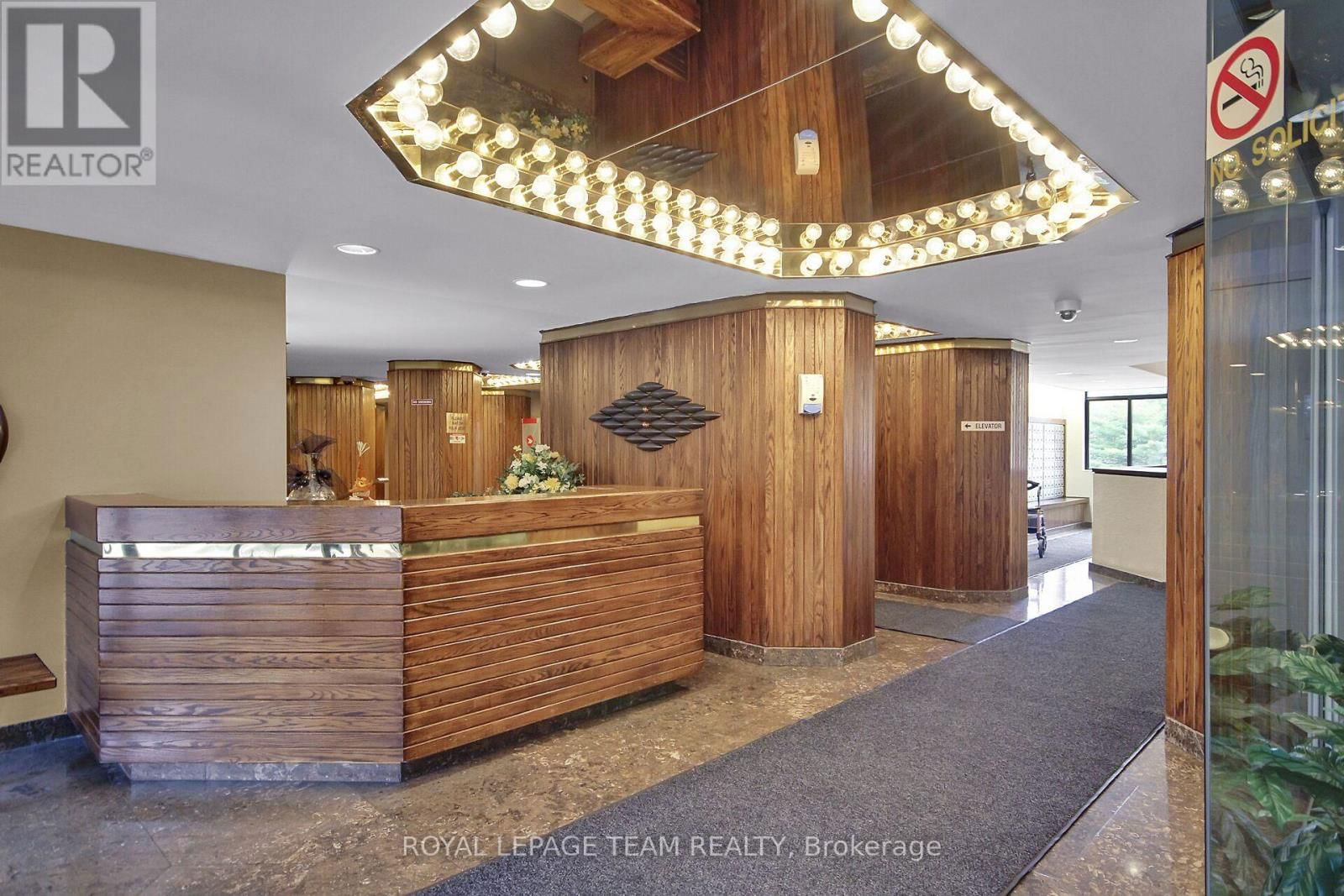 301 - 2871 RICHMOND ROAD Image 2