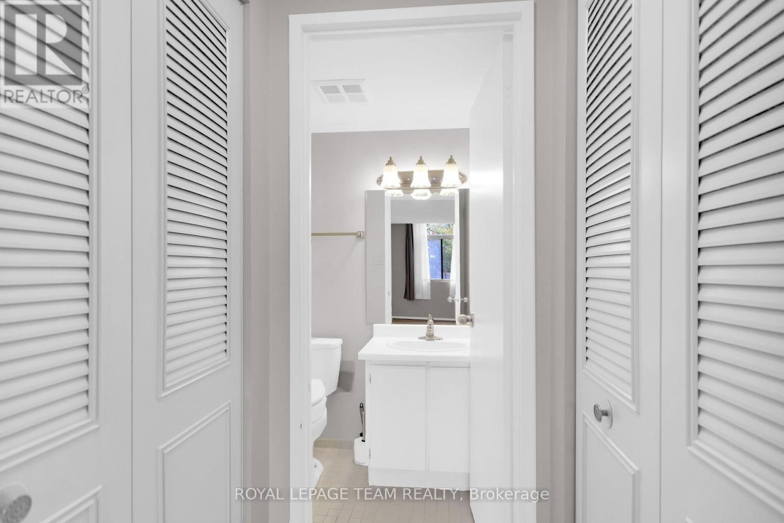 301 - 2871 RICHMOND ROAD Image 24