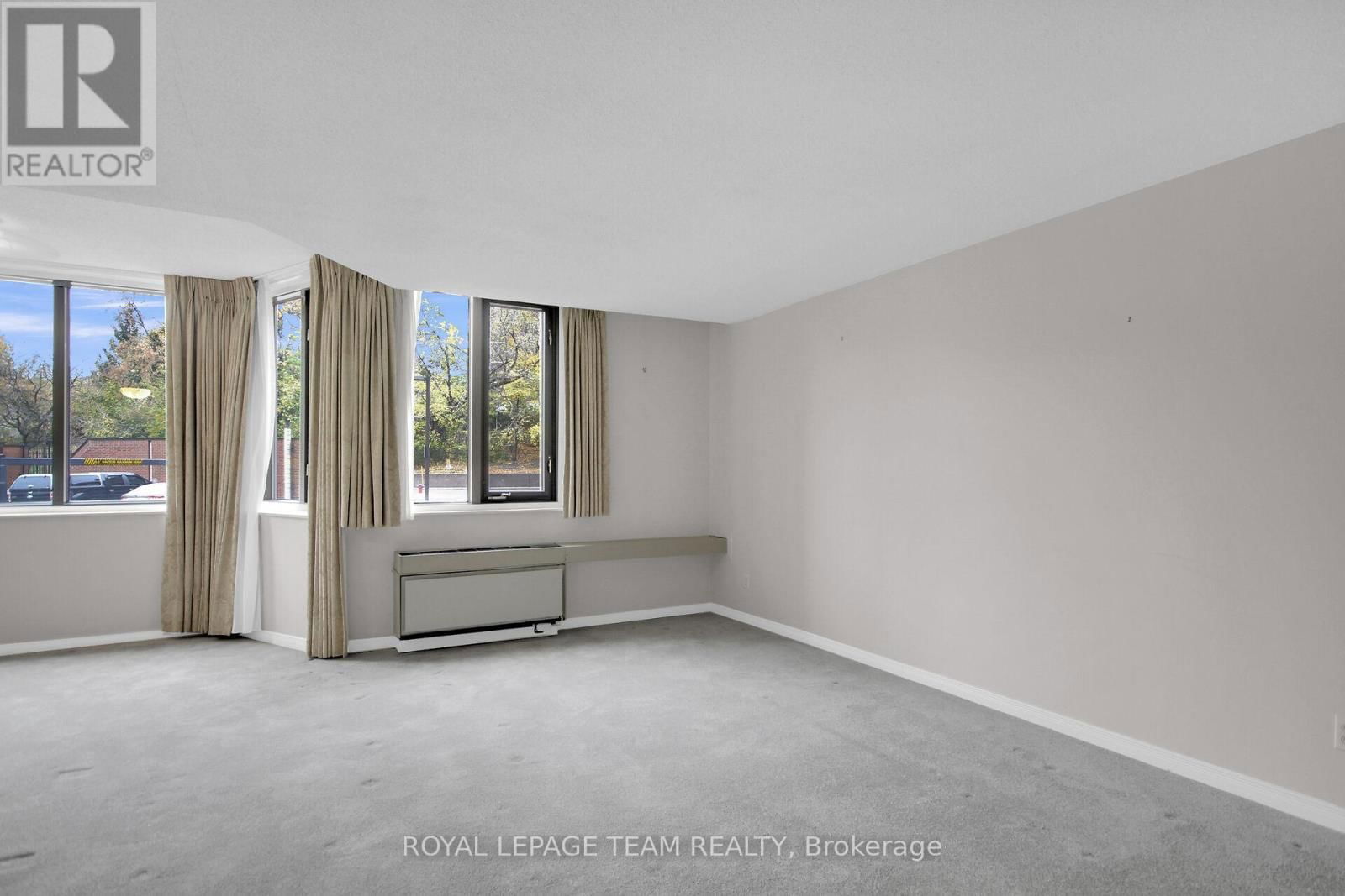 301 - 2871 RICHMOND ROAD Image 8