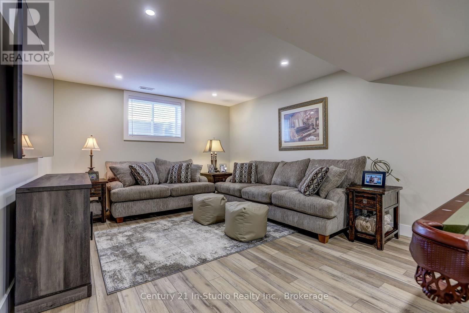 258 IRONWOOD WAY Image 28