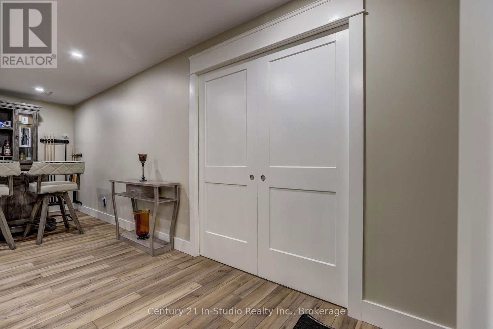 258 IRONWOOD WAY Image 33