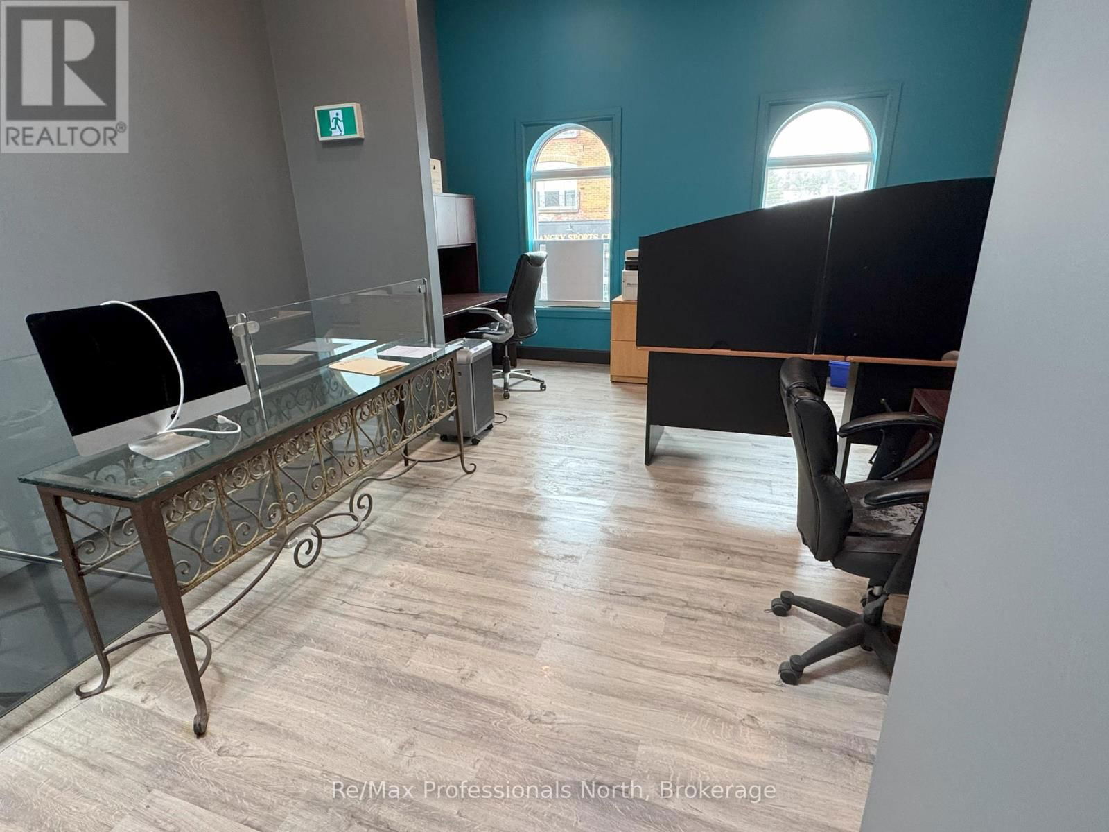 A - 8 MANITOBA STREET Image 8