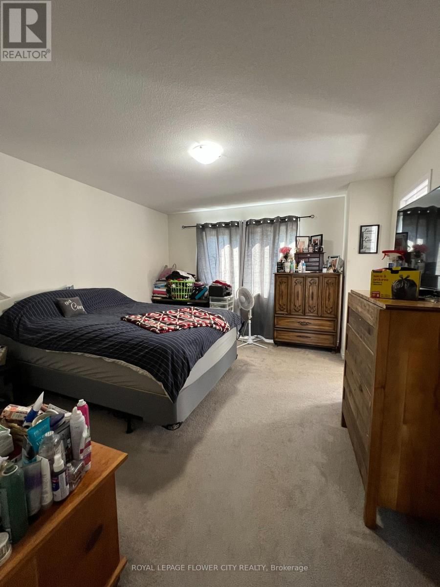 151 THOMPSON ROAD EAST Image 18