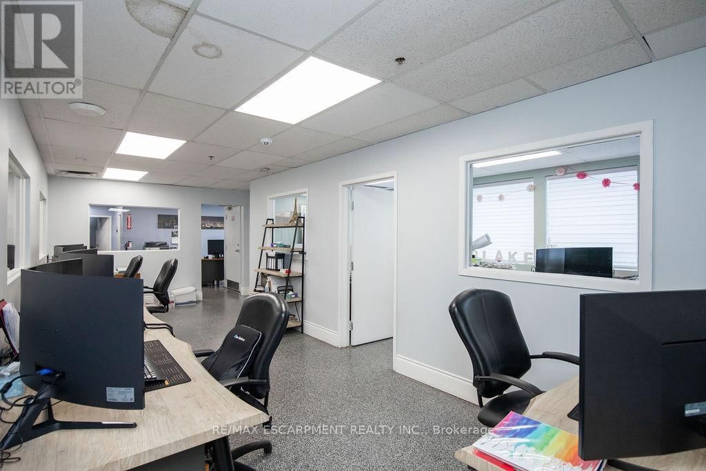 42 NIAGARA STREET Image 10
