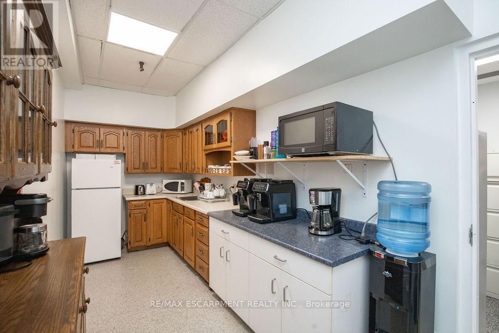 42 NIAGARA STREET Image 26