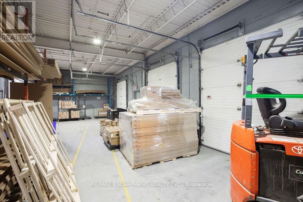 42 NIAGARA STREET Image 38