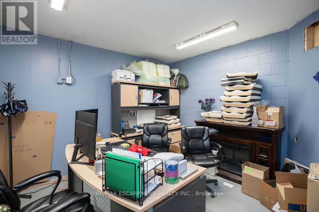 42 NIAGARA STREET Image 39