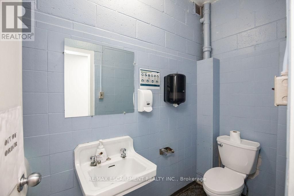 42 NIAGARA STREET Image 42