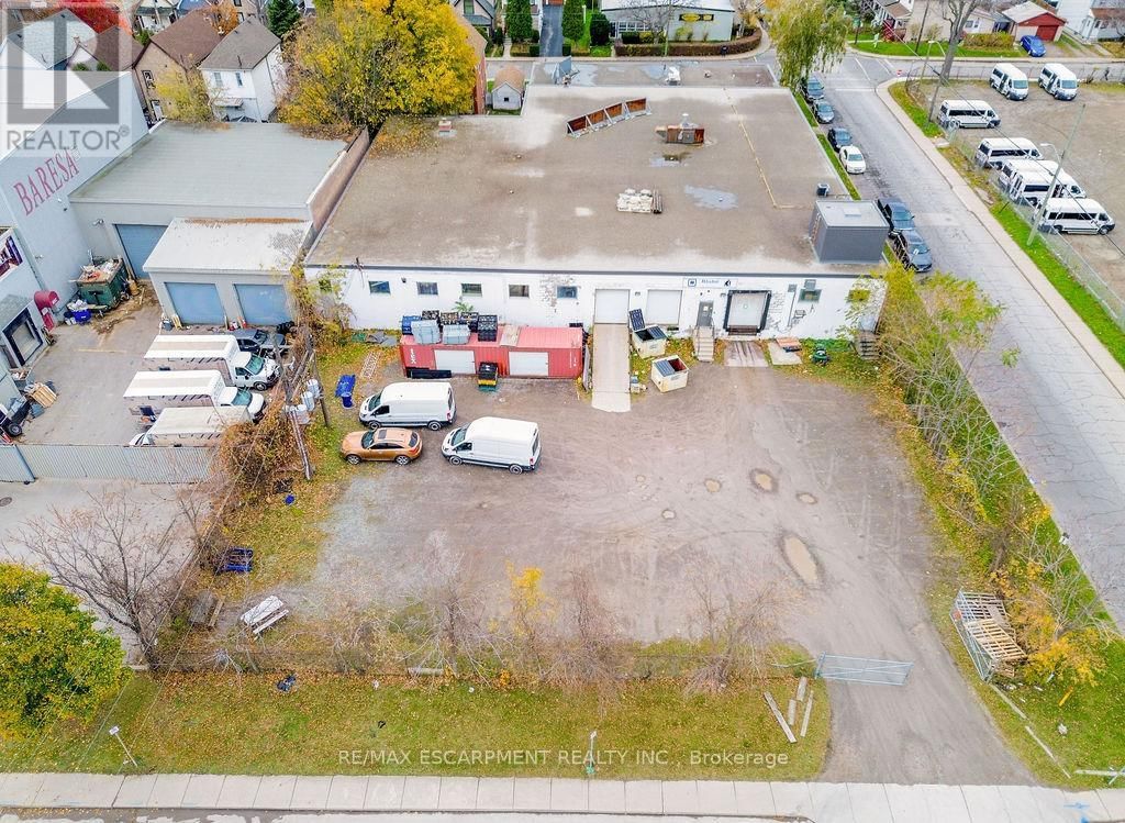42 NIAGARA STREET Image 47
