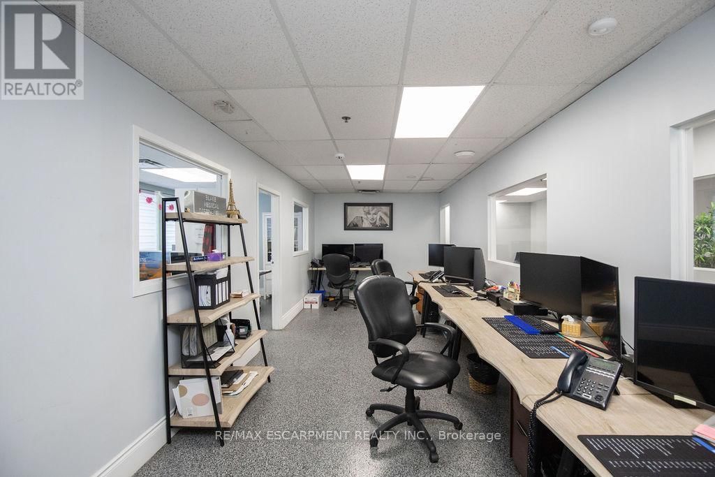 42 NIAGARA STREET Image 6