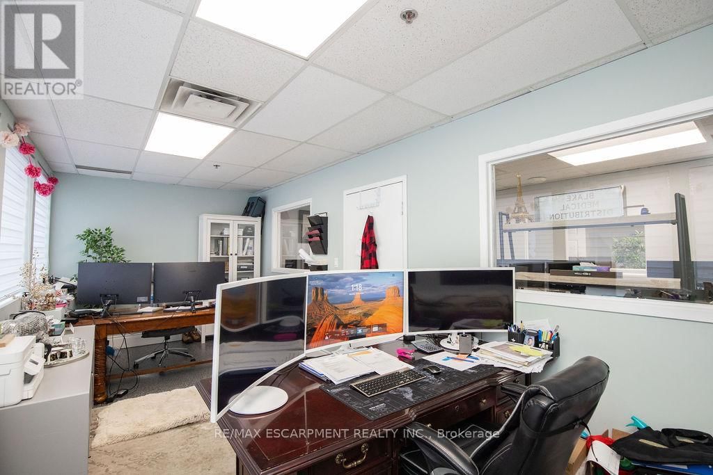 42 NIAGARA STREET Image 8