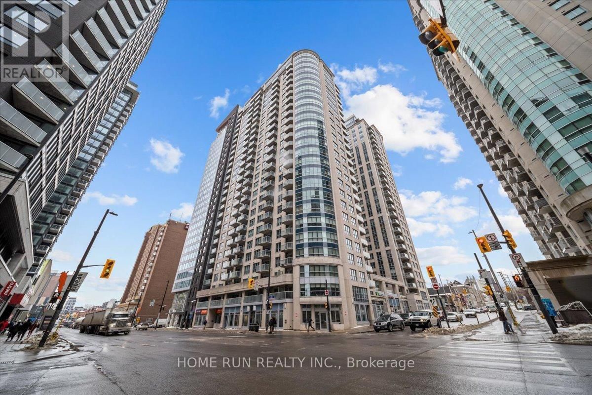 1301 - 242 RIDEAU STREET Image 1