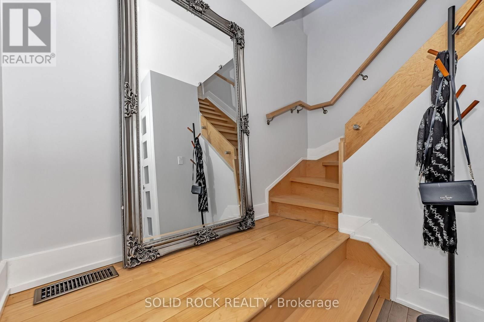 292 CURRELL AVENUE SOUTH Image 14
