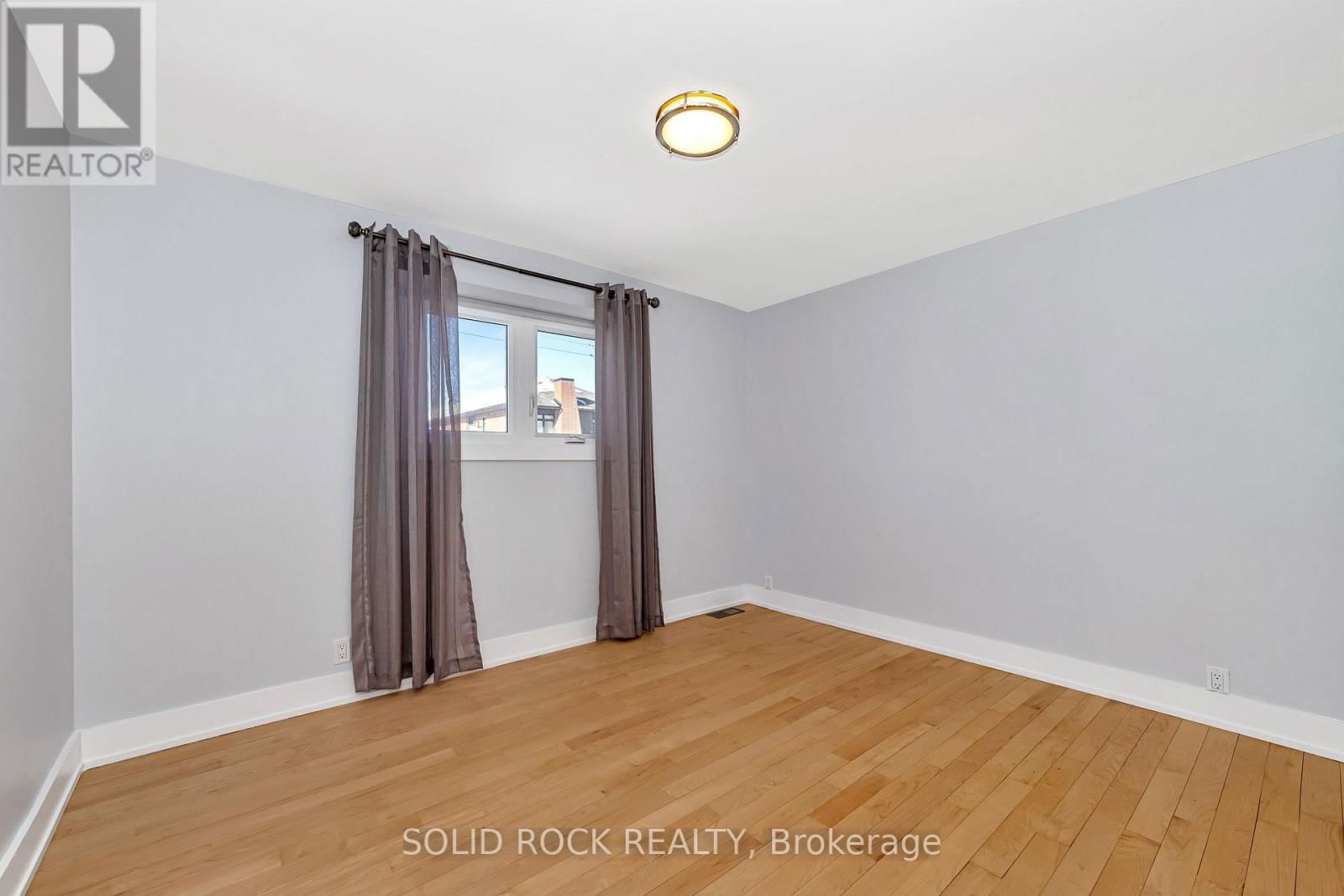 292 CURRELL AVENUE SOUTH Image 24