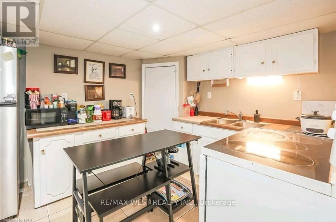 6175 BARKER STREET Image 30