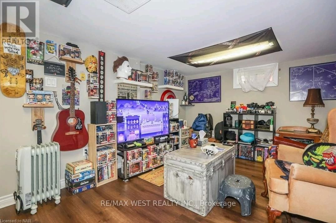 6175 BARKER STREET Image 35