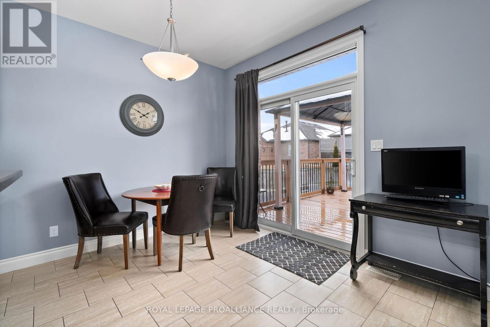 24 HAMPTON RIDGE DRIVE Image 15