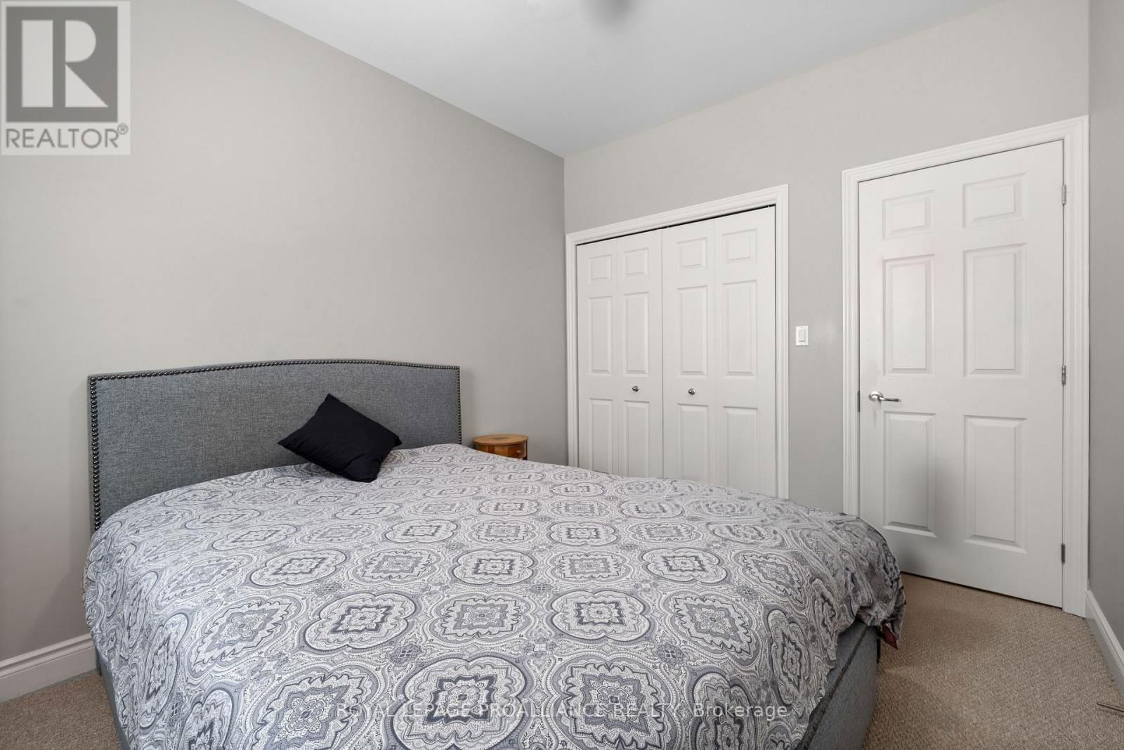 24 HAMPTON RIDGE DRIVE Image 25