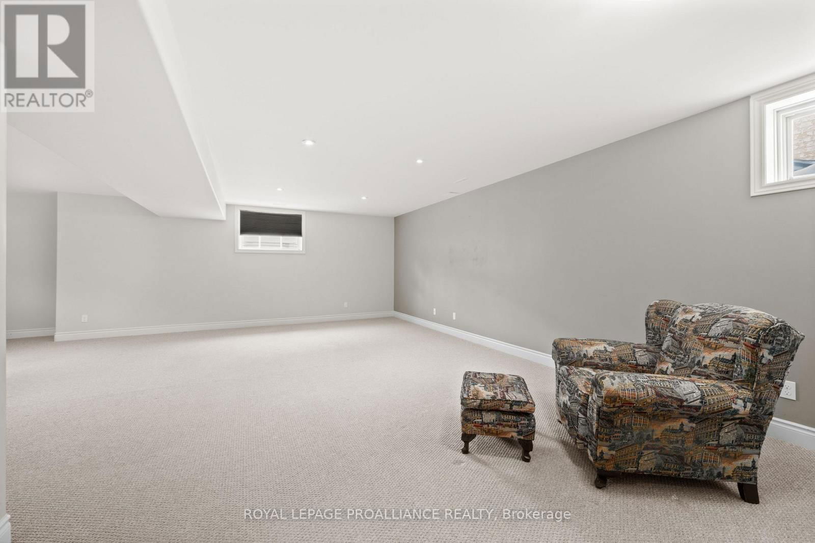 24 HAMPTON RIDGE DRIVE Image 27
