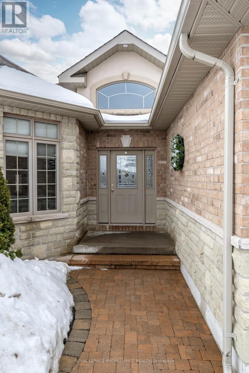 24 HAMPTON RIDGE DRIVE Image 3